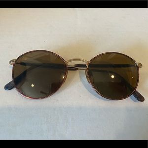 Round Giorgio Armani Sunglasses